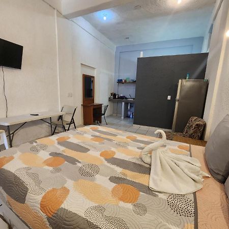 Small Studio Apt 5Min To Dt! Сиуатанехо Екстериор снимка