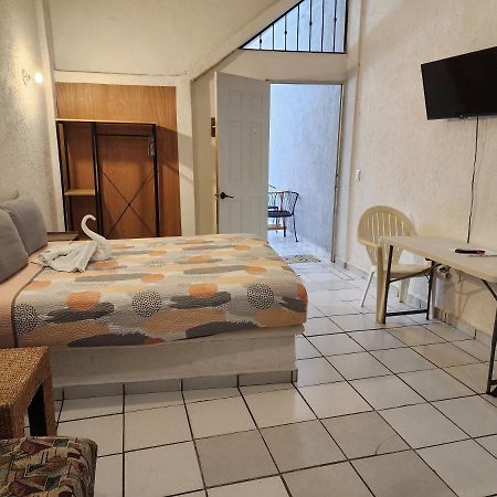 Small Studio Apt 5Min To Dt! Сиуатанехо Екстериор снимка